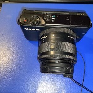 Canon EOS M10 Black Mirrorless Camera